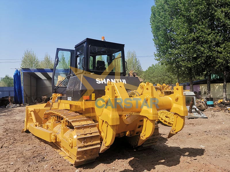 Five used bulldozers from Congolese customers are expected to be shipped at the end of the month. 