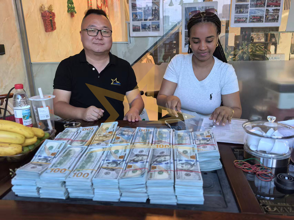 The company's largest order in the past decade was signed in Zhengzhou 