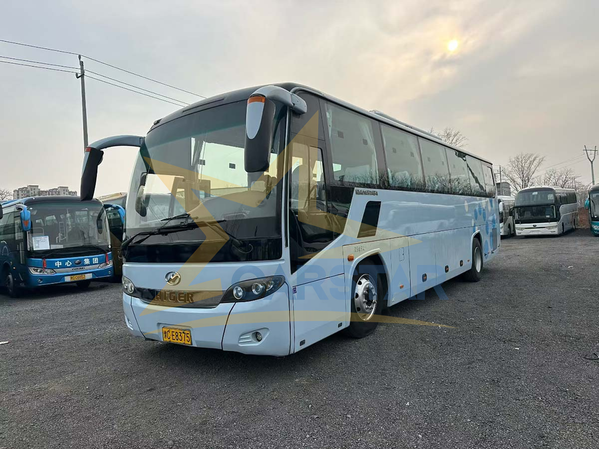 HIGER 6115 Used Coac