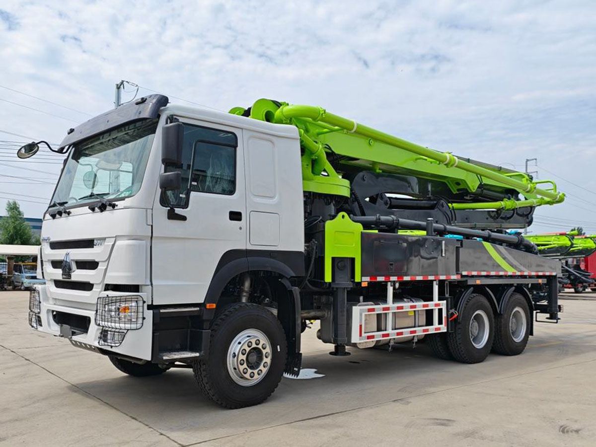 HOWO 7 6x4 Chassis w